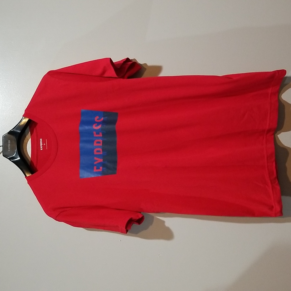 NWOT Express Mens Red Cotton T Shirt sz L